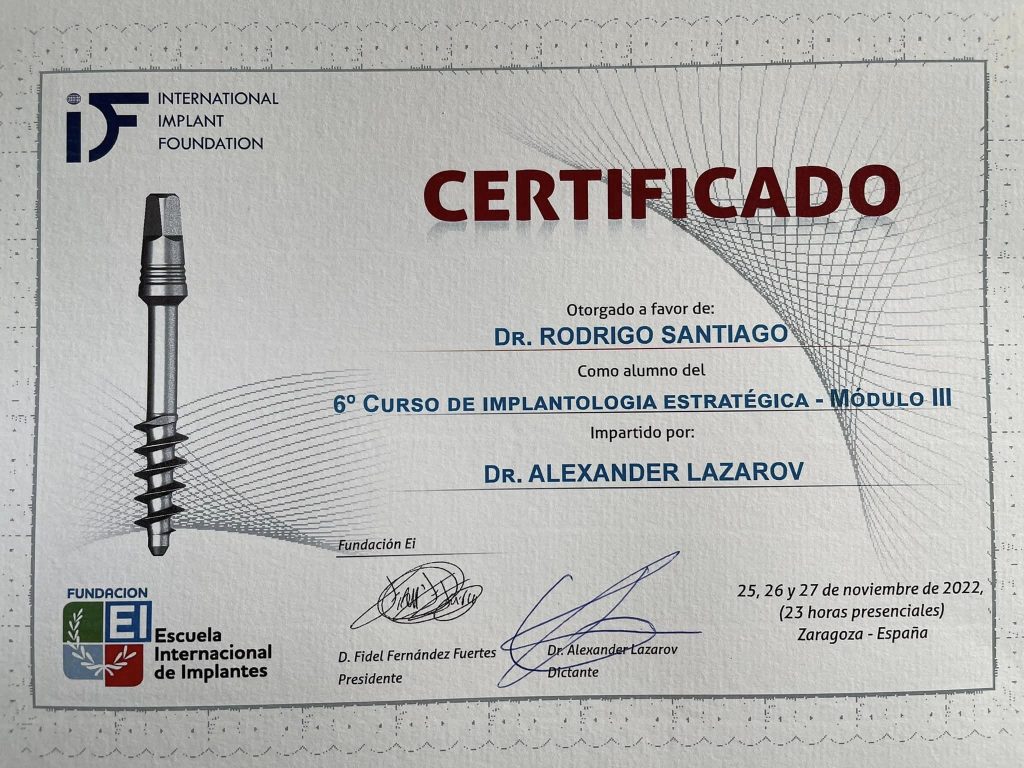 Diploma Dr. Rodrigo Santiago.